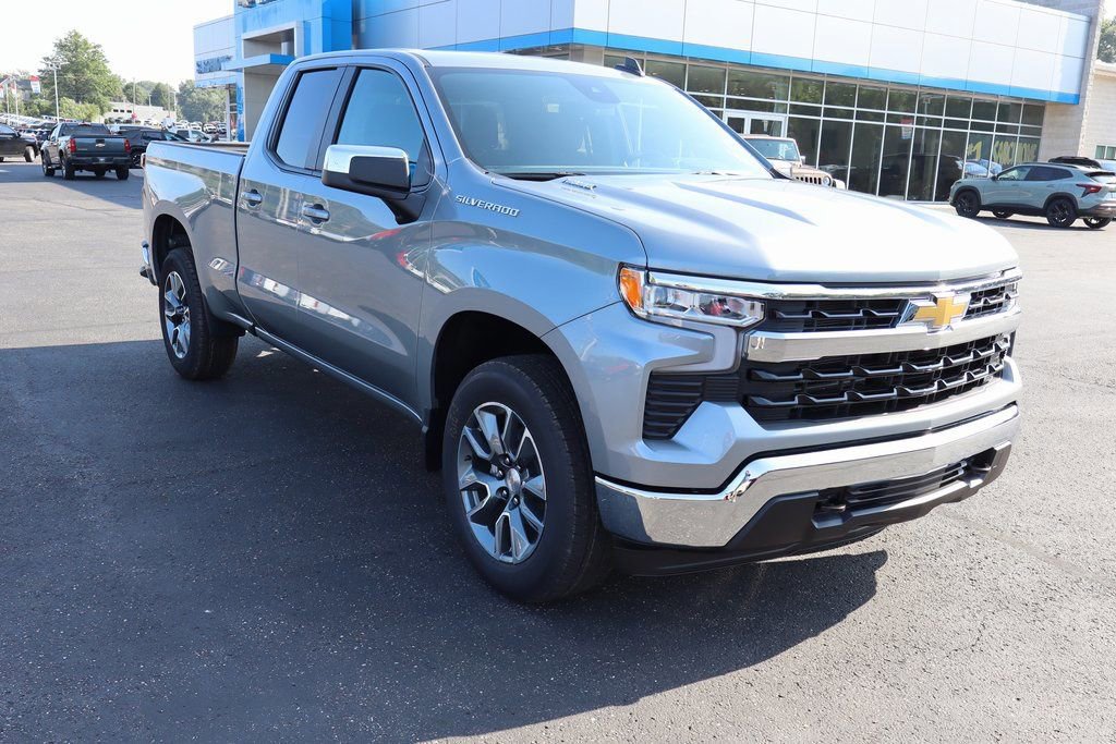 New 2026 Chevrolet Silverado 1500 LT image 2