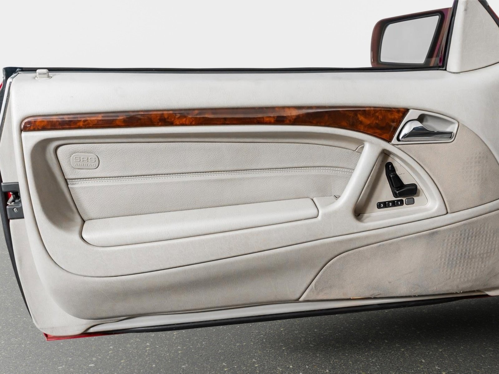 Used 1998 Mercedes-Benz SL 500 image 39