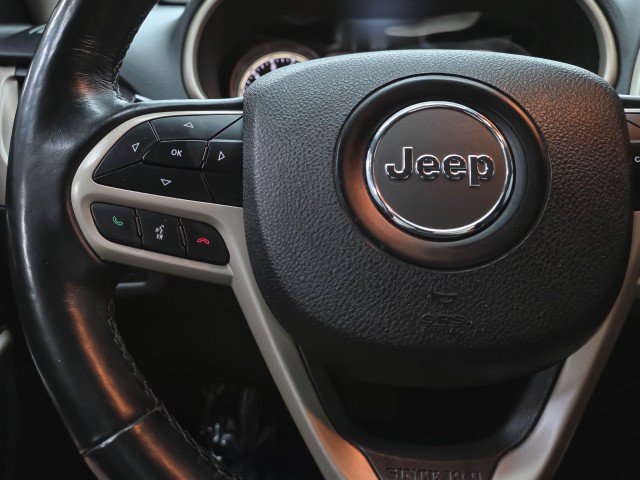Used 2017 Jeep Cherokee High Altitude FWD image 18