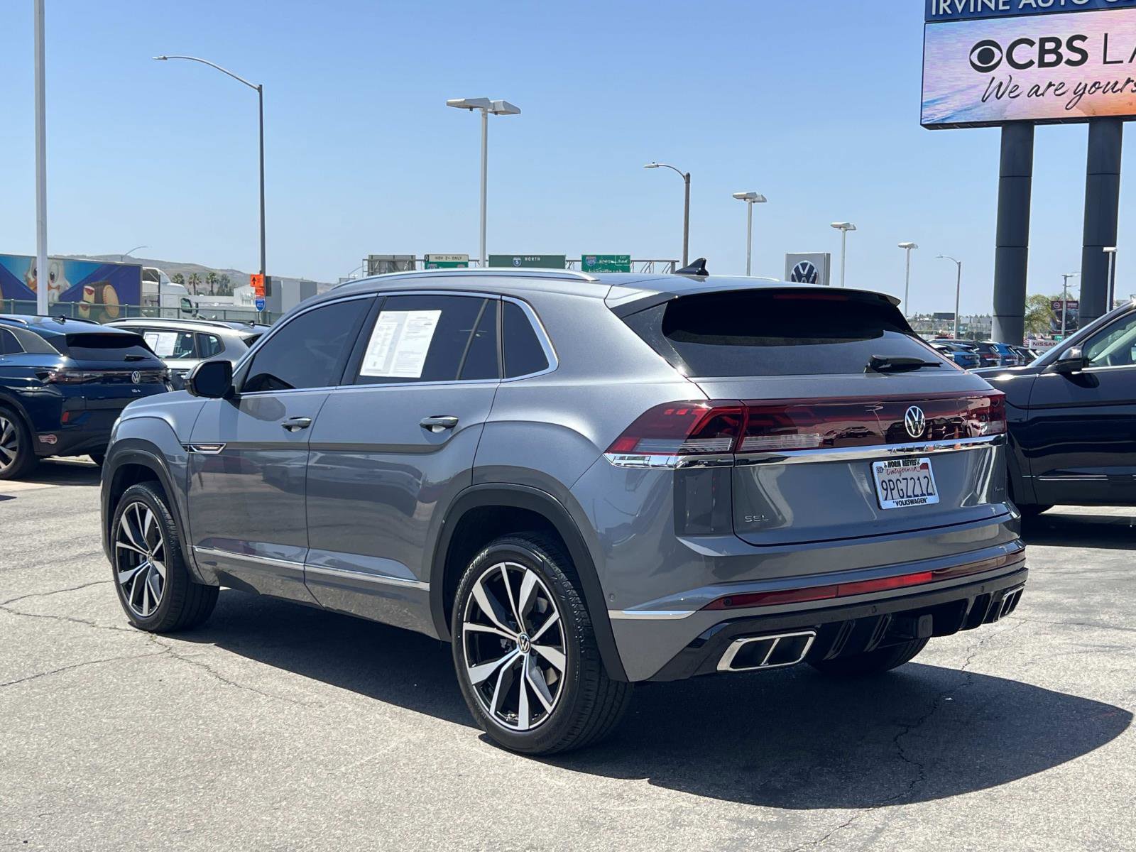 Certified 2024 Volkswagen Atlas Cross Sport SEL Premium R-Line AWD/4WD image 3