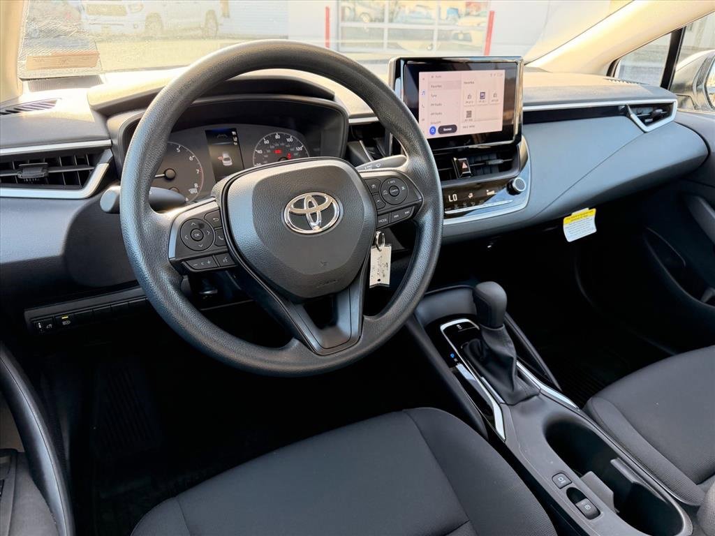 Used 2024 Toyota Corolla LE image 12