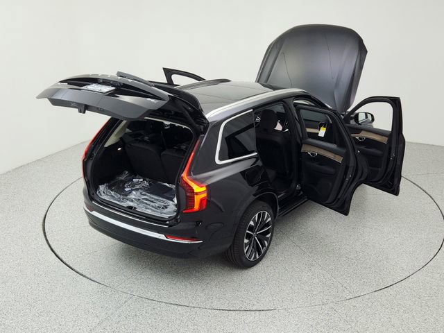New 2026 Volvo XC90 B6 Plus w/ Protection Package Premier image 16