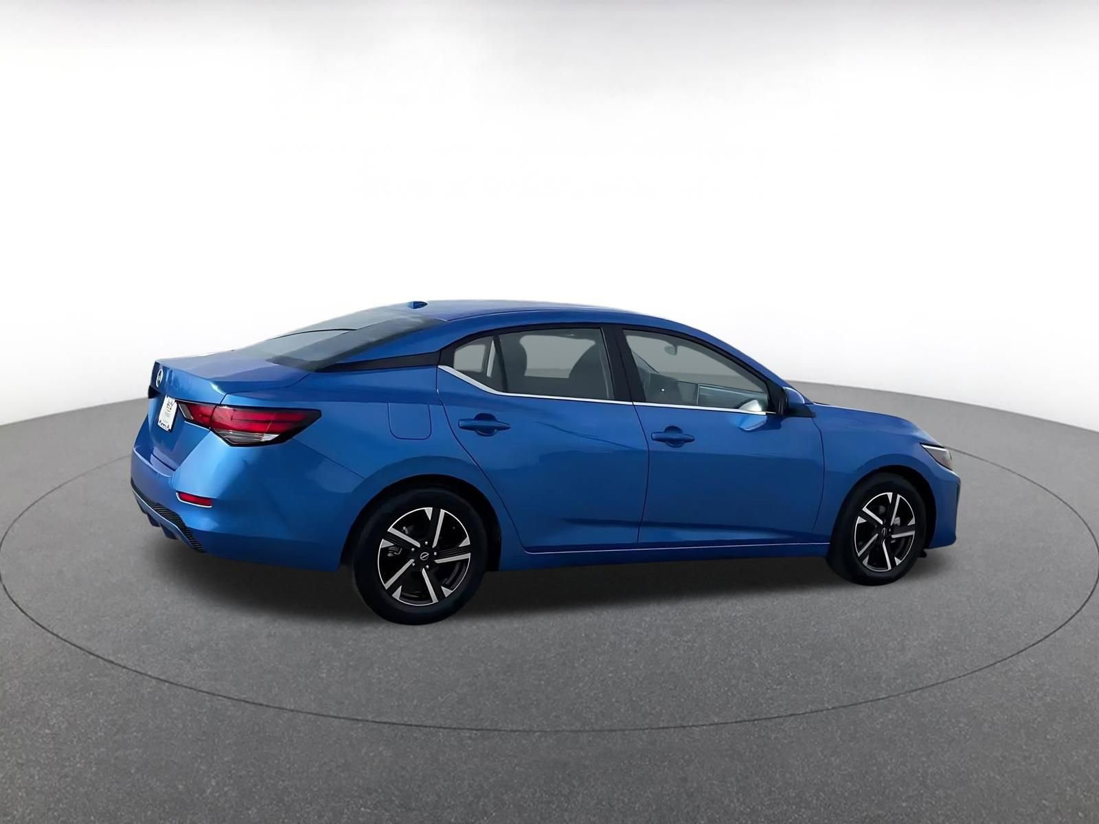 Used 2025 Nissan Sentra SV image 15