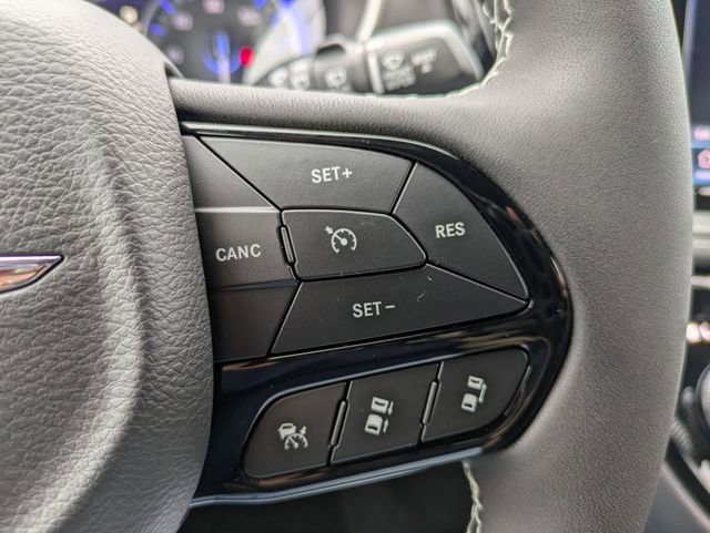 New 2026 Chrysler Pacifica Select w/ S Appearance Package image 16