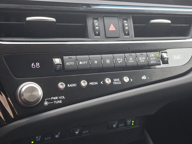 Certified 2023 Lexus ES 300h w/ Premium Package FWD image 16