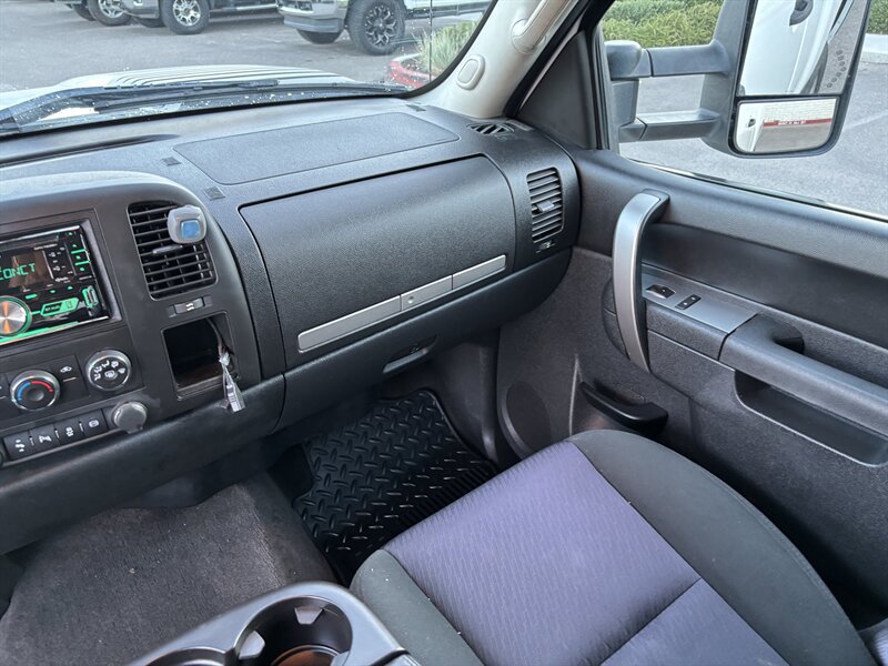 Used 2013 Chevrolet Silverado 2500 LT w/ Convenience Package image 25