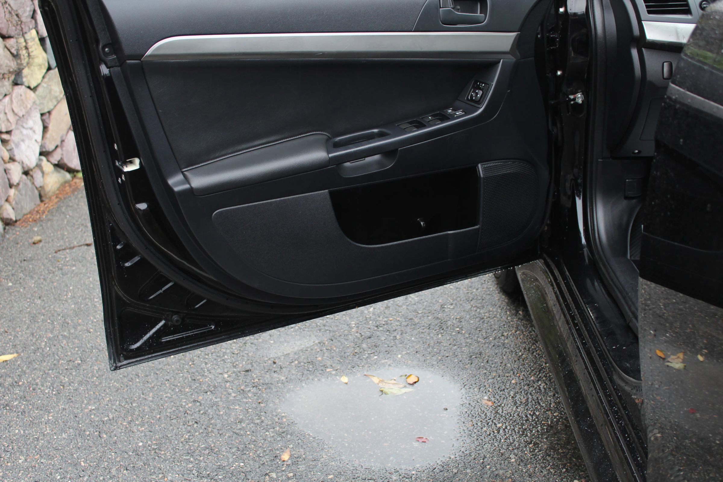 Used 2014 Mitsubishi Lancer SE image 12