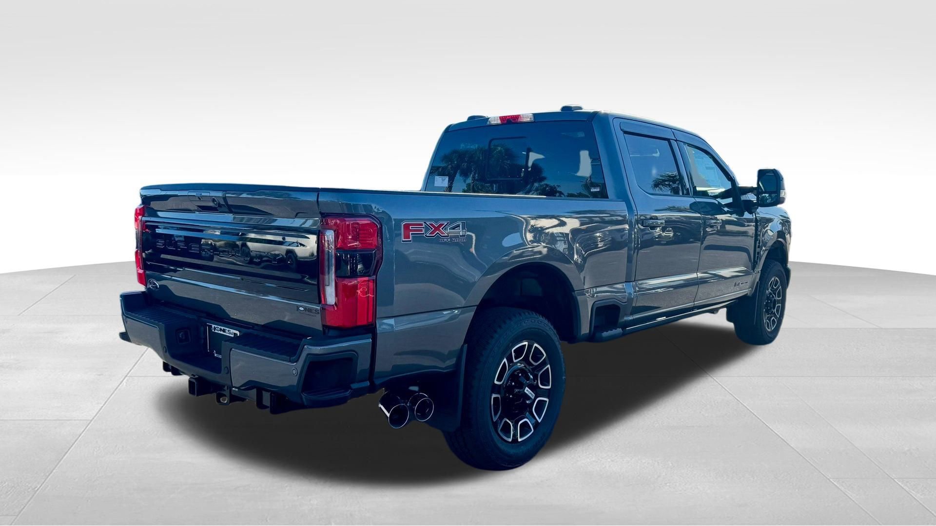 New 2026 Ford F250 Platinum w/ FX4 Off-Road Package image 12