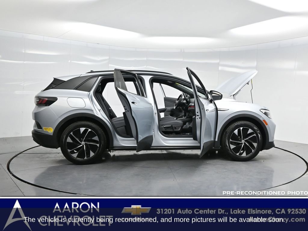 Used 2022 Volkswagen ID.4 Pro image 3
