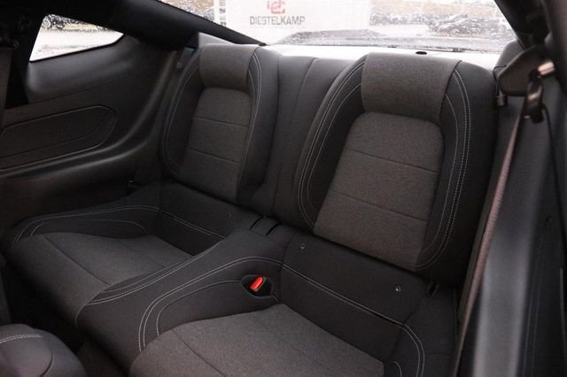 Used 2025 Ford Mustang Coupe image 9