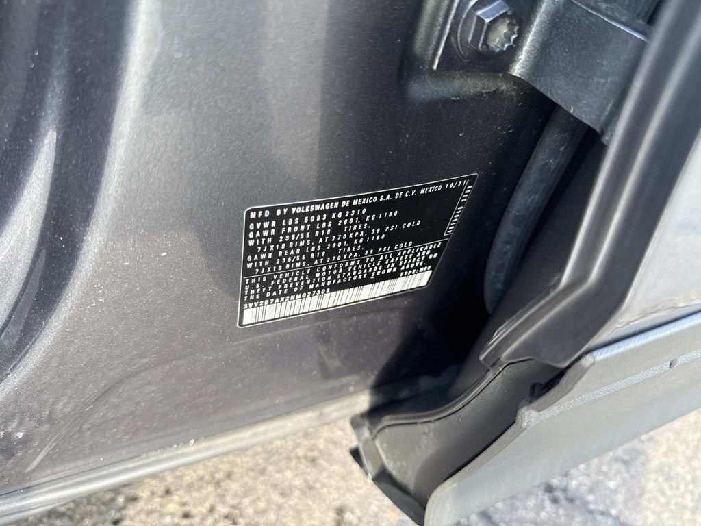 Used 2022 Volkswagen Tiguan SE image 21