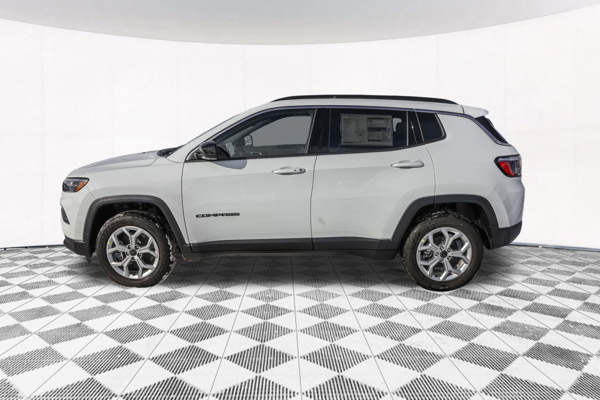 New 2026 Jeep Compass Latitude image 5