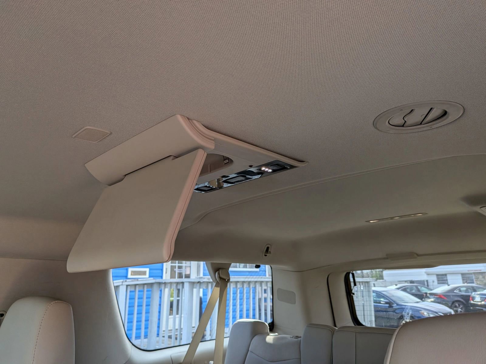 Used 2016 Cadillac Escalade ESV Luxury image 55