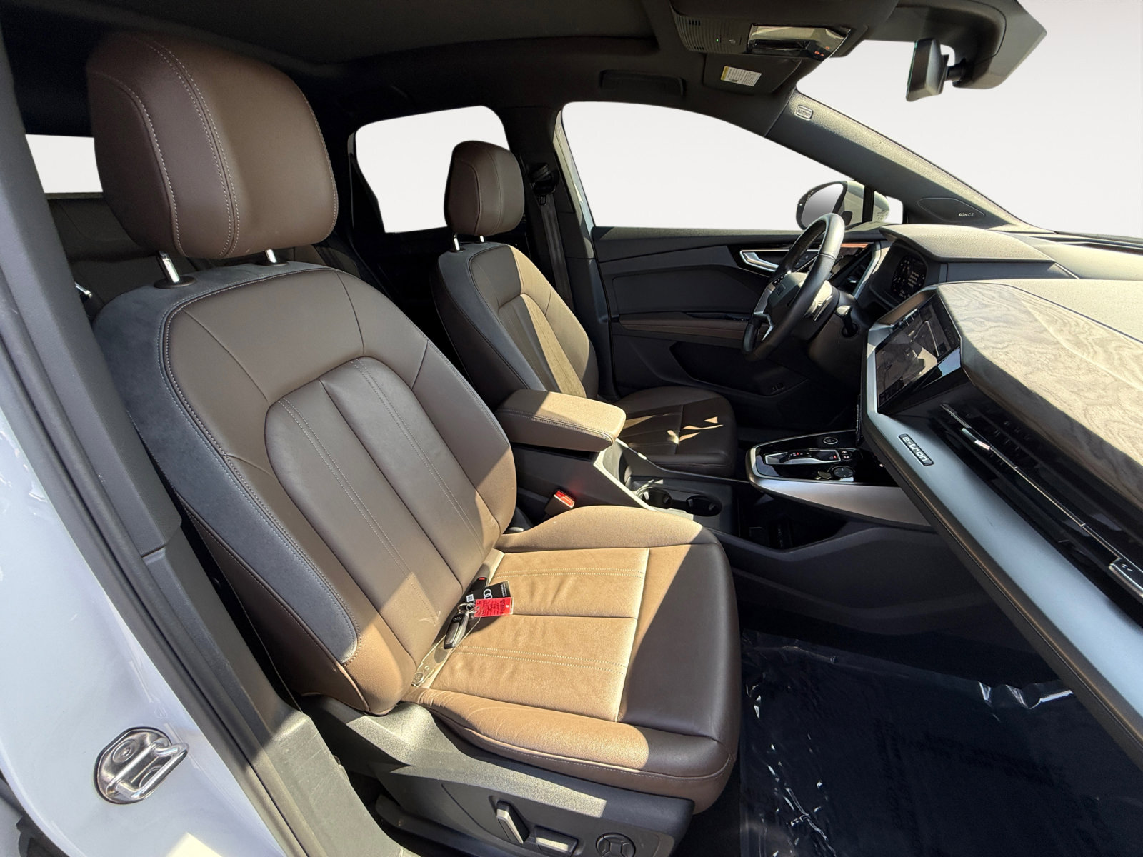 Used 2023 Audi Q4 e-tron Prestige image 19