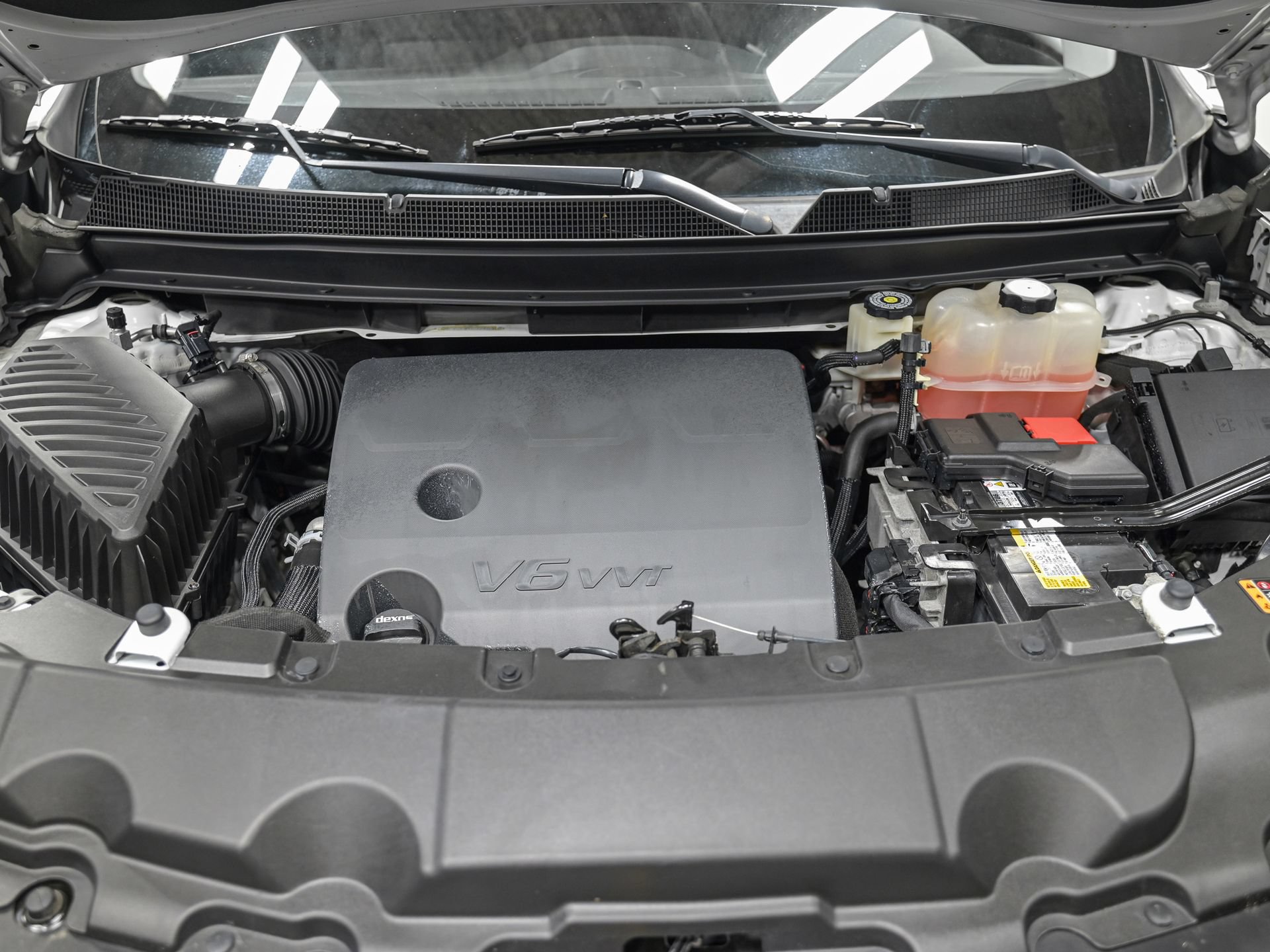 Used 2020 Chevrolet Traverse LT AWD/4WD image 13