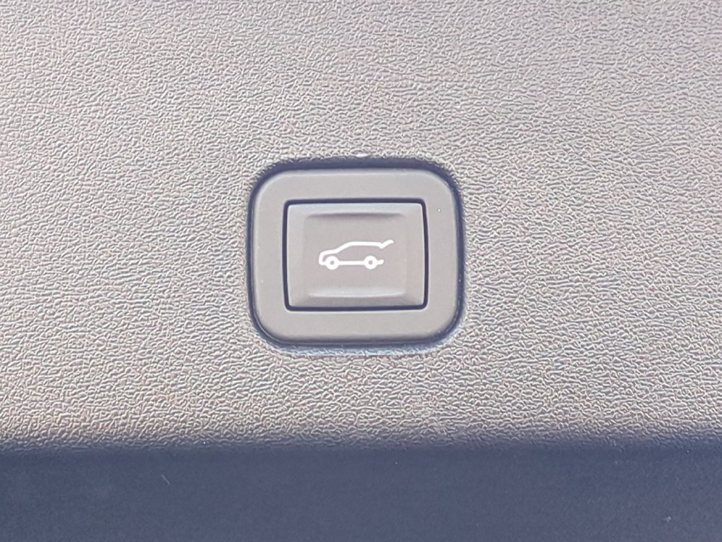 Certified 2026 Cadillac Optiq Sport 2 w/ LPO, Floor Liner Package RWD image 33