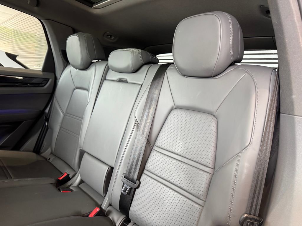 Certified 2019 Porsche Cayenne AWD/4WD image 36