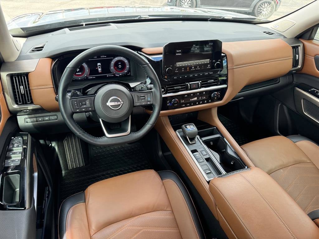 Used 2025 Nissan Pathfinder Platinum w/ Cargo Package FWD image 15