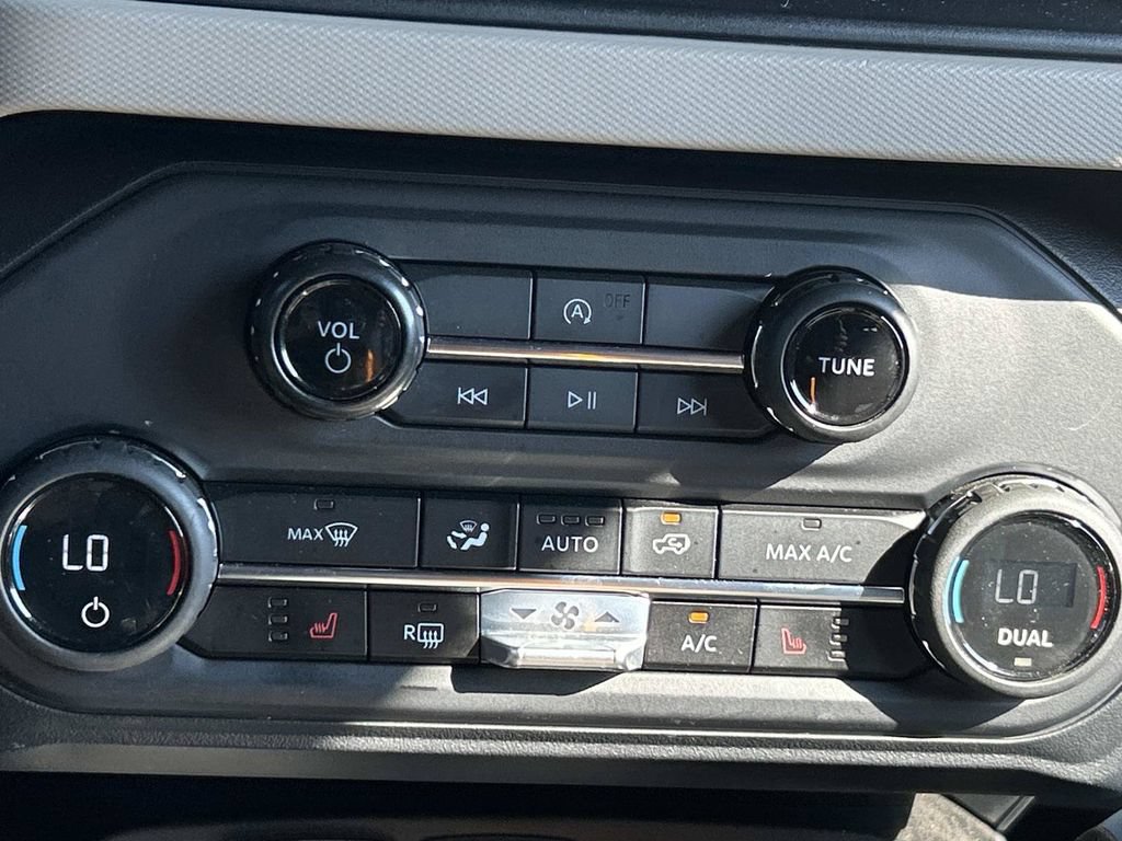 Used 2023 Ford Bronco Wildtrak AWD/4WD image 34