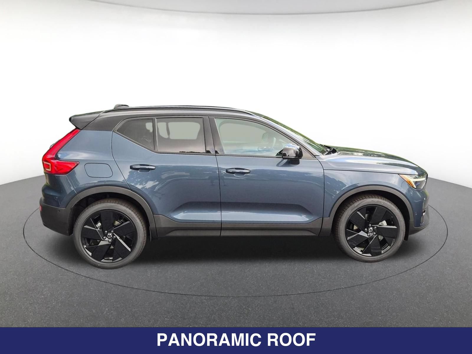 New 2026 Volvo XC40 B5 Ultra w/ Protection Package Premier AWD/4WD image 4