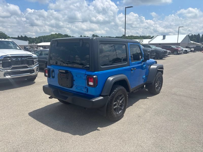Used 2026 Jeep Wrangler Sport AWD/4WD image 3
