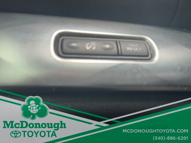 Used 2023 Nissan Maxima SV w/ Floor Mat Group FWD image 17