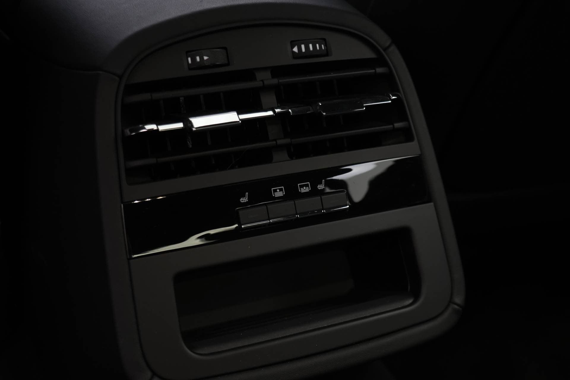 Used 2020 Maserati Quattroporte GTS GranLusso image 19