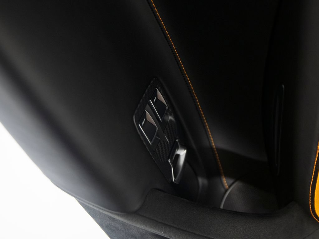 Used 2026 McLaren 750S Spider RWD image 15