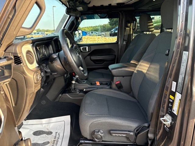 Used 2024 Jeep Gladiator Sport AWD/4WD image 29