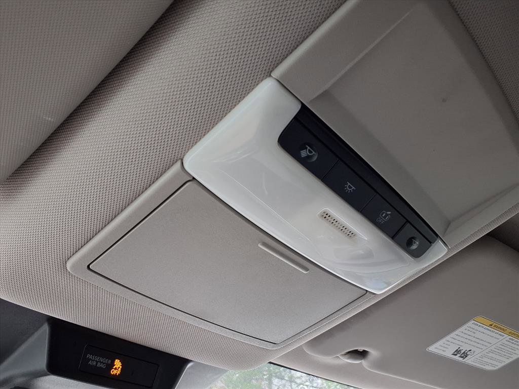 Used 2021 Nissan Rogue S image 23