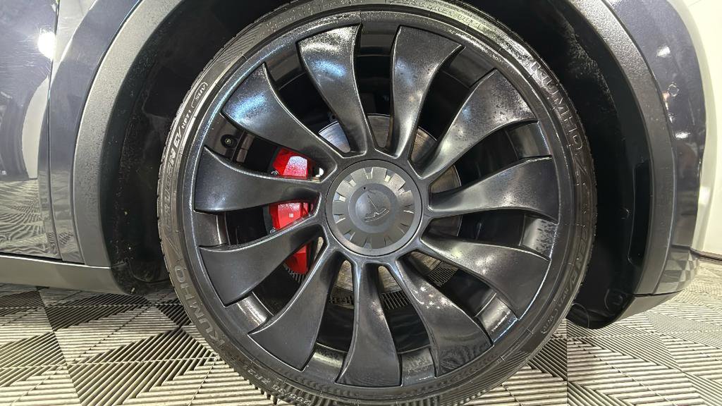 Used 2022 Tesla Model Y Performance image 37