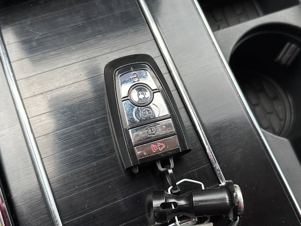 Used 2023 Lincoln Aviator AWD w/ Premium Package image 20