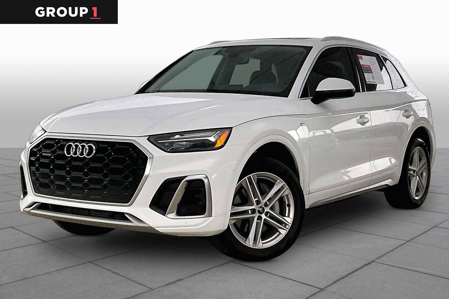 Used 2024 Audi Q5 e Premium w/ Convenience Package AWD/4WD image 1
