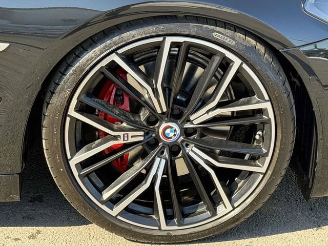 Used 2023 BMW 530e xDrive w/ Executive Package image 7