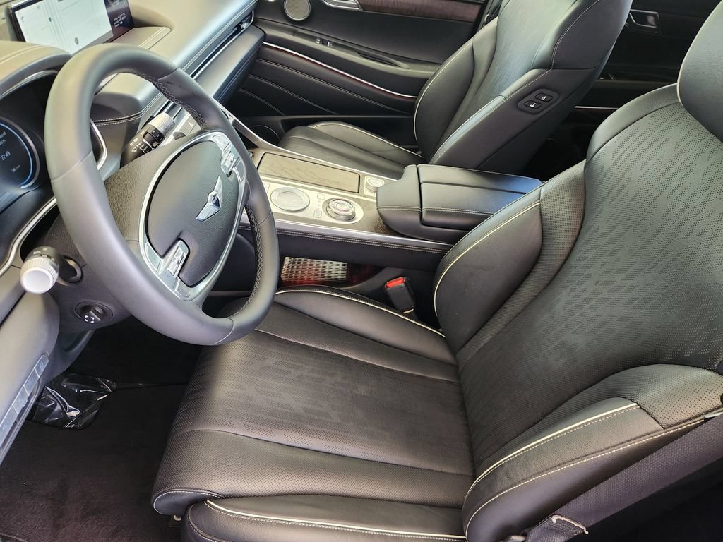 Used 2021 Genesis GV80 2.5T w/ Prestige Package 04 AWD/4WD image 13