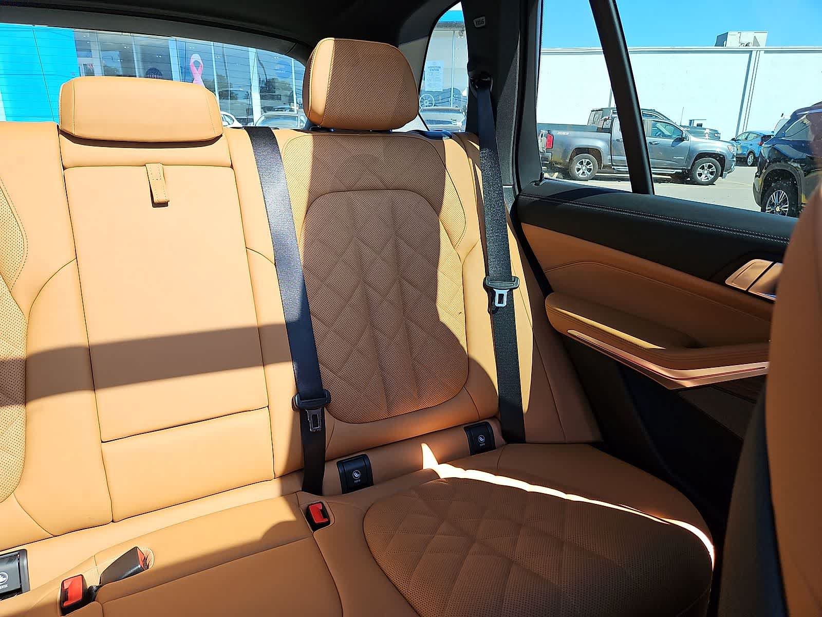 Used 2025 BMW X5 sDrive40i w/ Premium Package RWD image 15