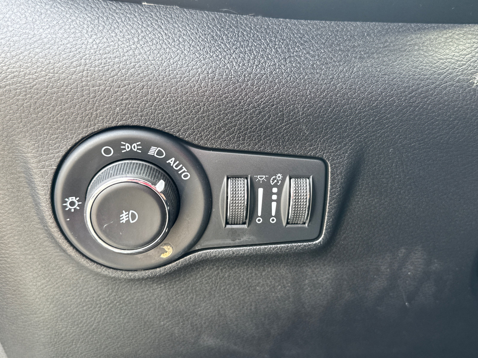 Used 2022 Jeep Compass Latitude w/ Convenience Group AWD/4WD image 16
