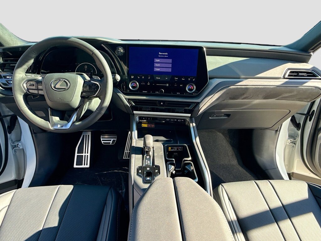 New 2026 Lexus TX 500h AWD image 3