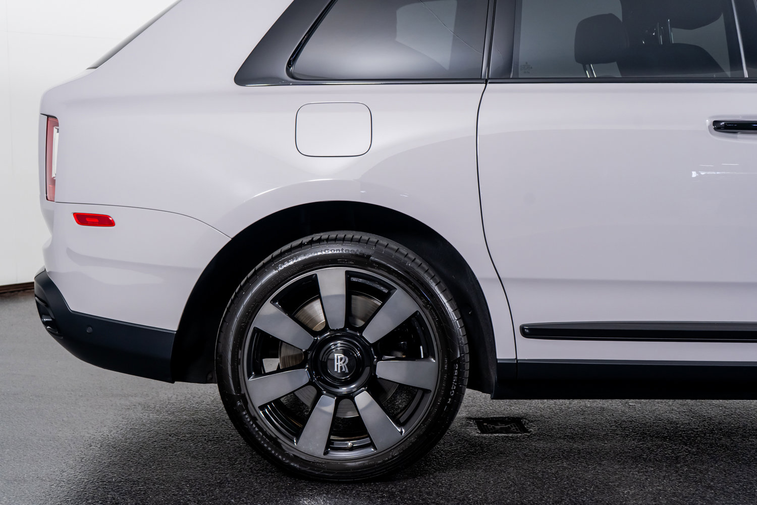 Used 2023 Rolls-Royce Cullinan image 8