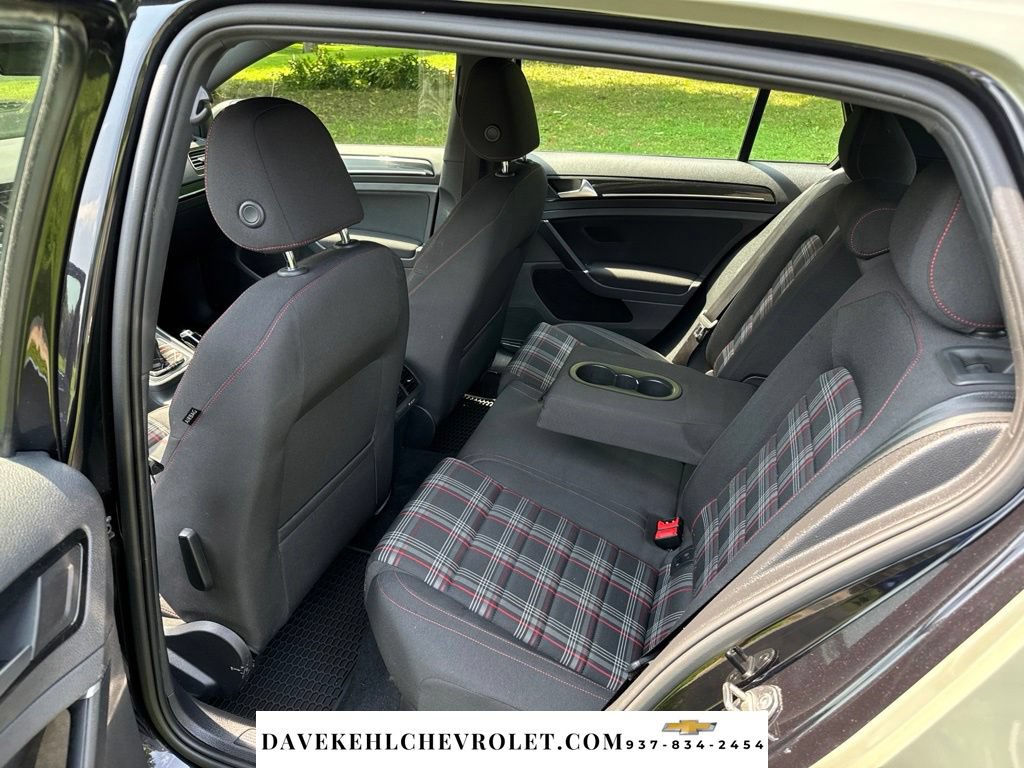 Used 2017 Volkswagen Golf 4-Door FWD image 22