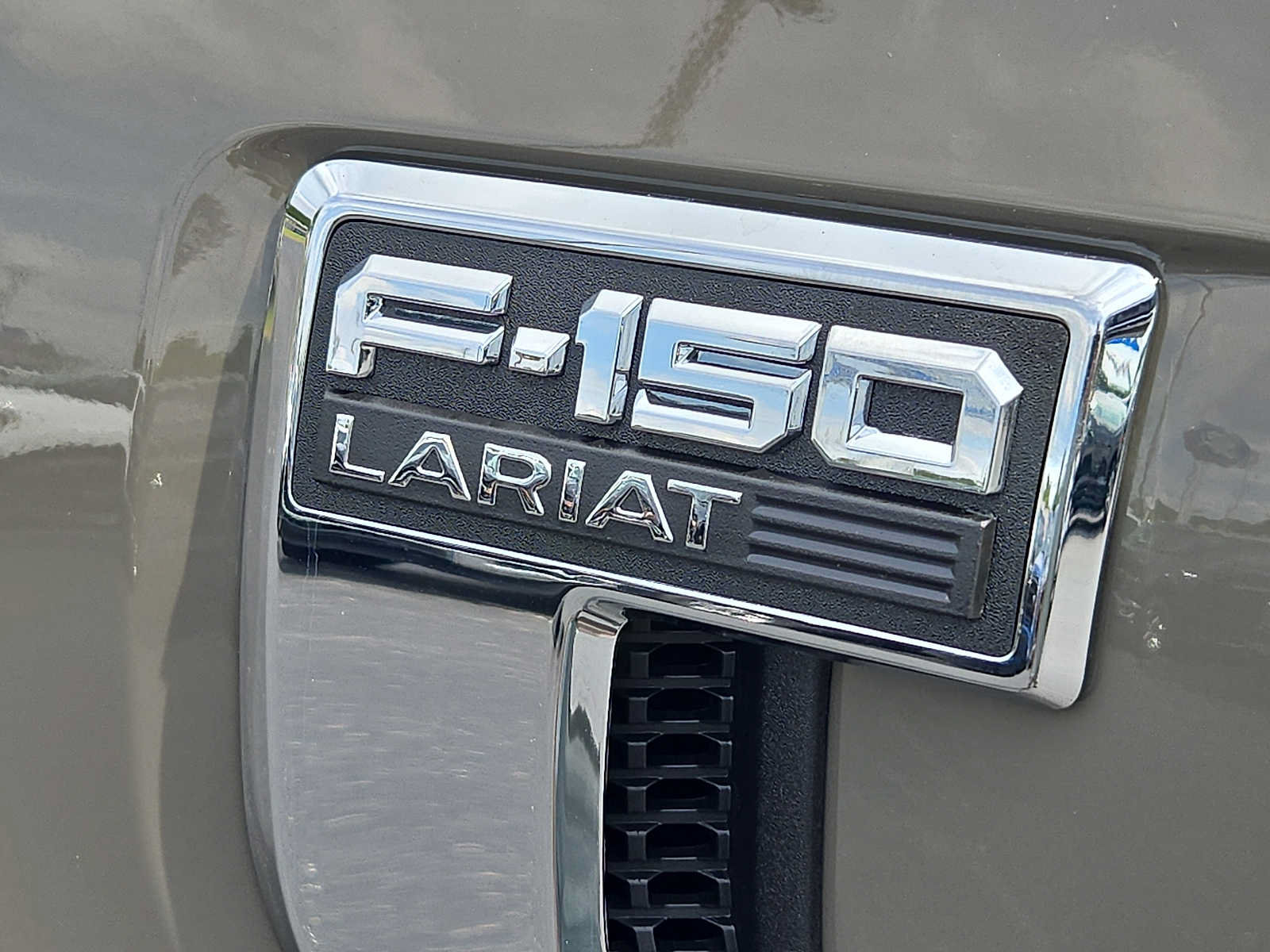 New 2026 Ford F150 Lariat w/ Equipment Group 501A Mid AWD/4WD image 13