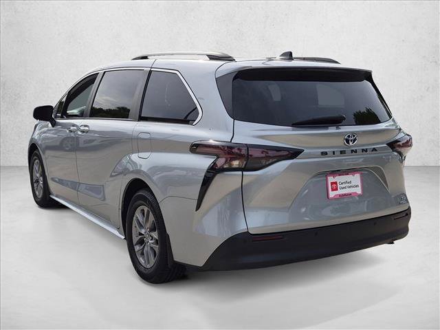 Certified 2024 Toyota Sienna XLE FWD image 7