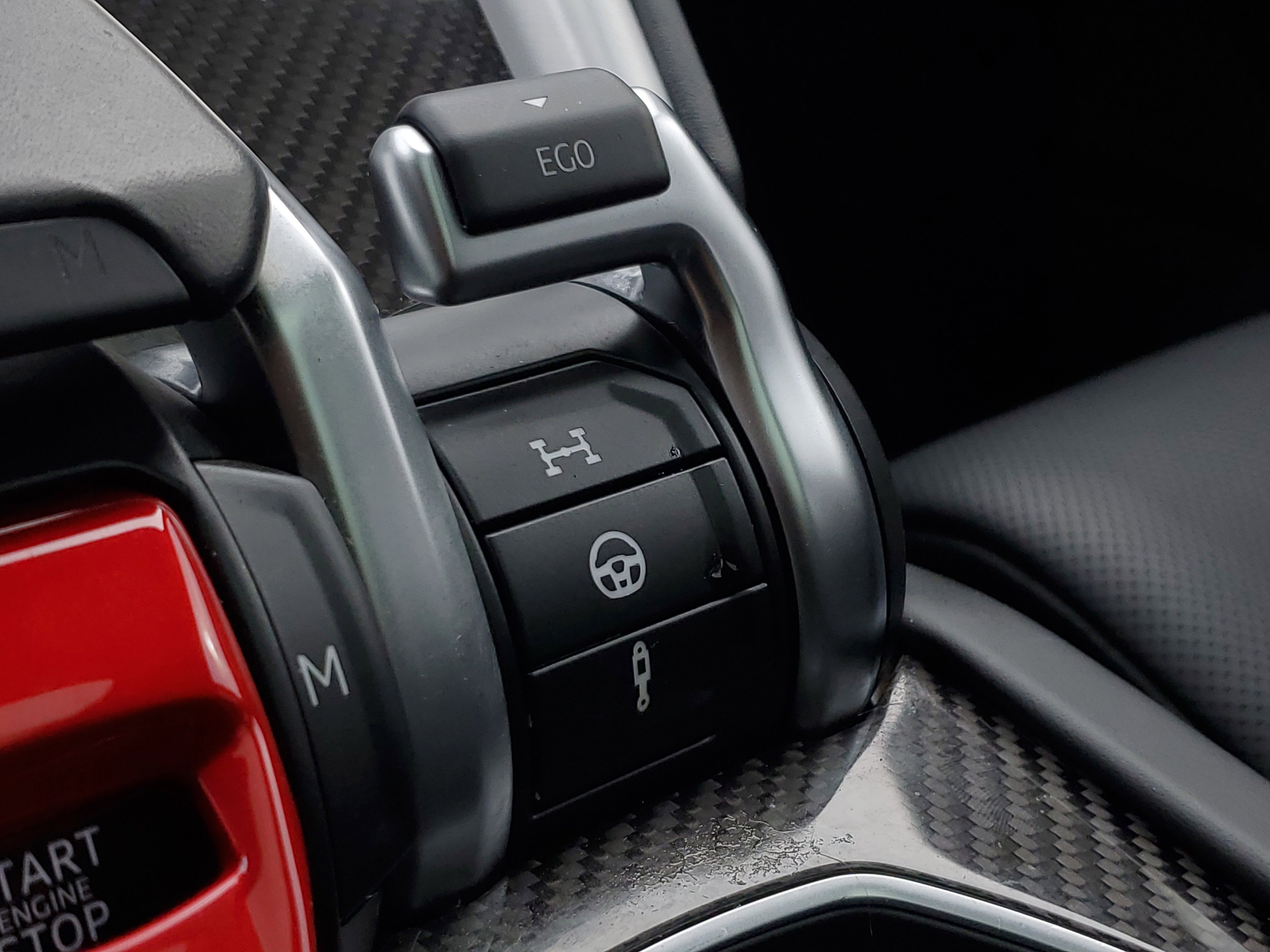 Used 2021 Lamborghini Urus image 36