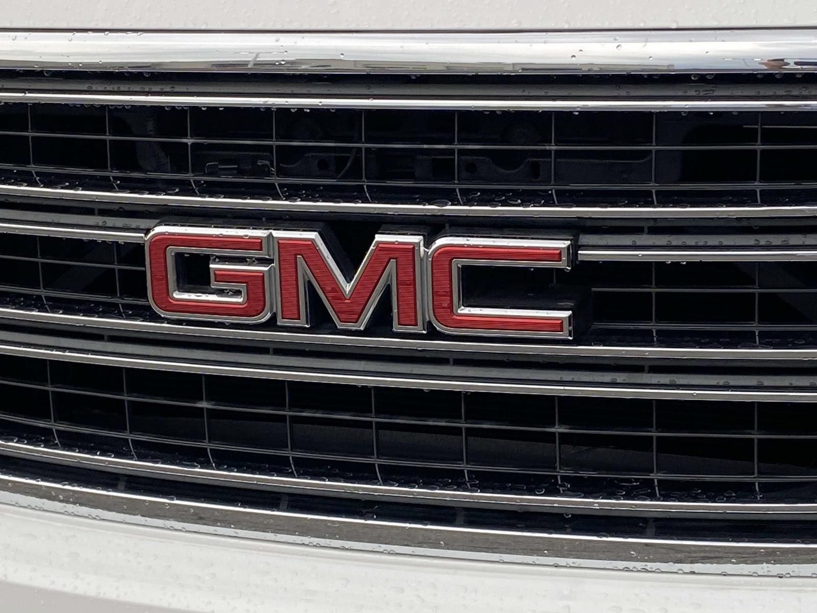 Used 2016 GMC Yukon SLT w/ Open Road Package AWD/4WD image 6