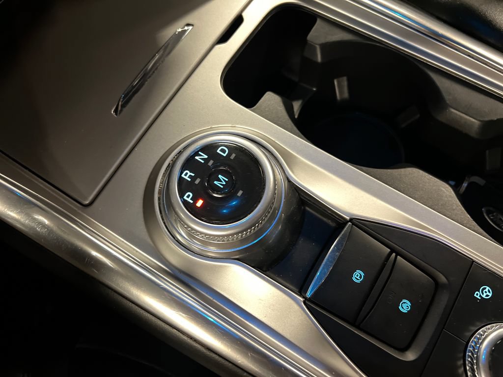 Used 2020 Ford Explorer Platinum w/ Premium Technology Package AWD/4WD image 26