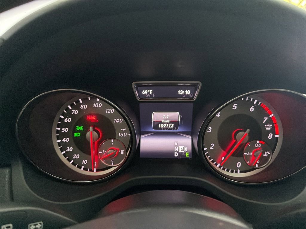 Used 2015 Mercedes-Benz GLA 250 4MATIC image 31