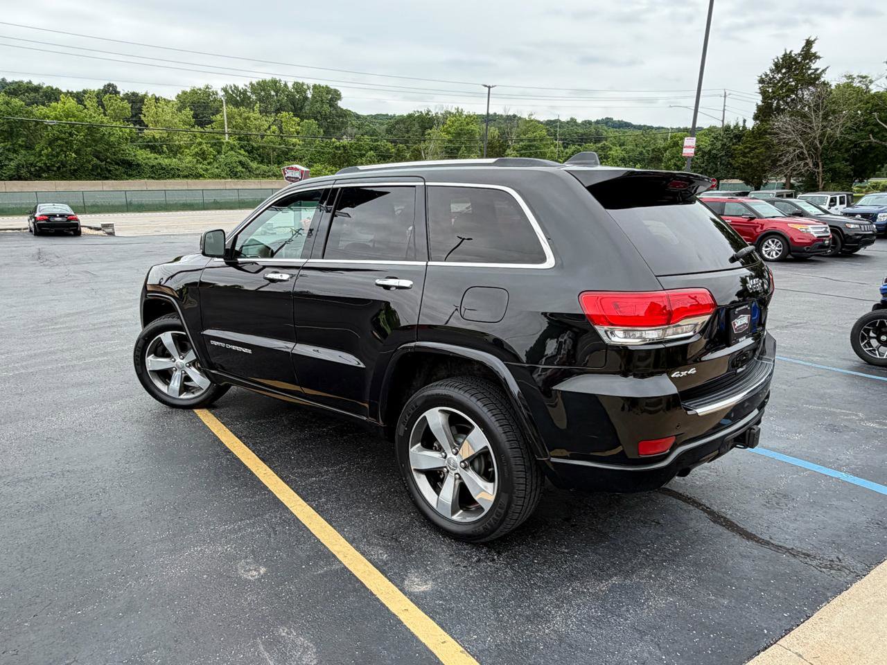 Used 2015 Jeep Grand Cherokee Overland AWD/4WD image 5