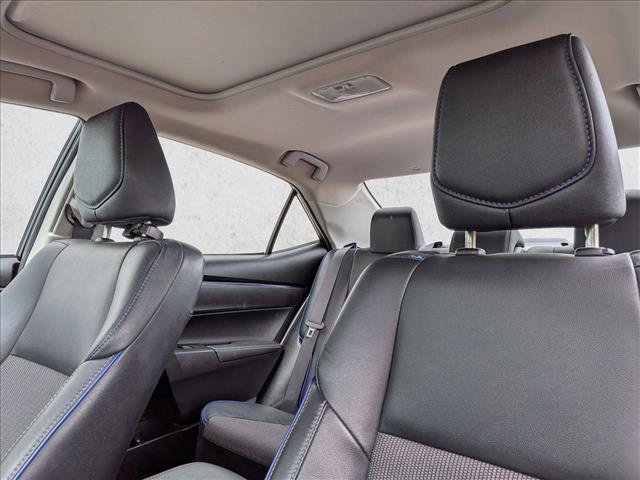Used 2017 Toyota Corolla SE image 15