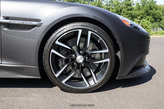 Used 2015 Aston Martin Vanquish Coupe RWD image 74