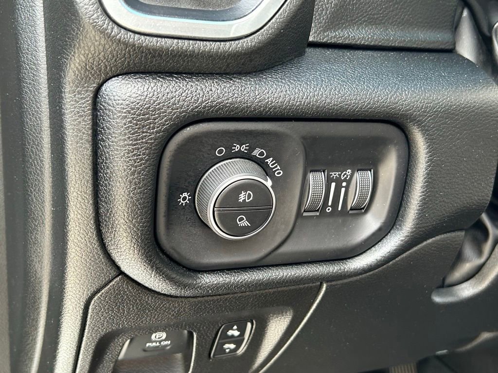 Used 2022 RAM 1500 Laramie AWD/4WD image 42